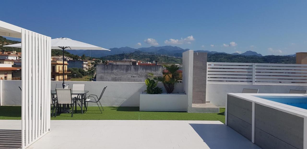 Apartament L'Isola Di Ago Torregrotta Zewnętrze zdjęcie